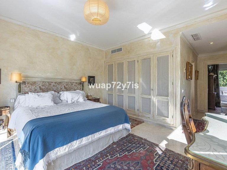 Villa for Sale in La Quinta, Malaga 27