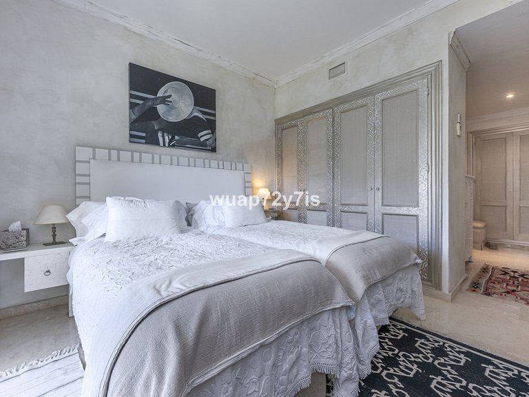 Villa for Sale in La Quinta, Malaga 33