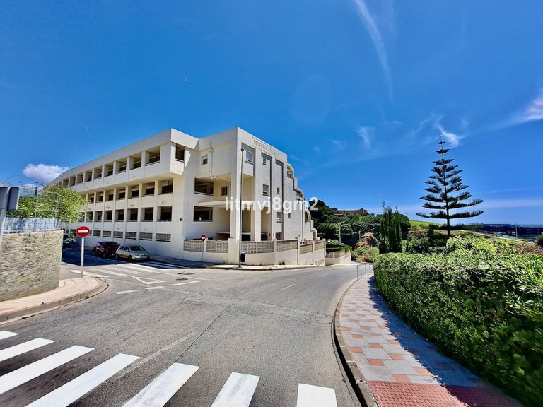 Apartment for Sale in Fuengirola, Malaga 12