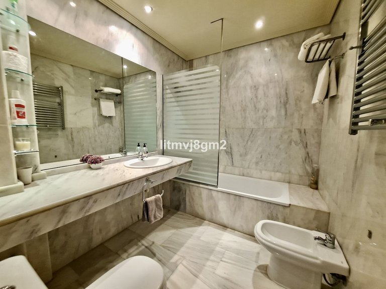 Apartment for Sale in Fuengirola, Malaga 8