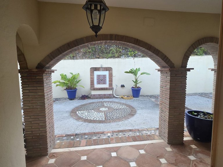 Villa for Sale in El Paraiso, Malaga 11