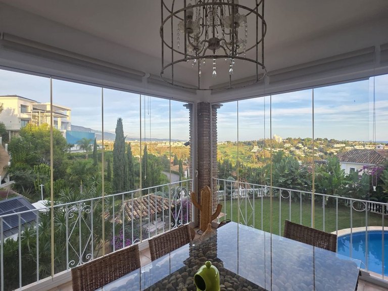 Villa for Sale in El Paraiso, Malaga 12