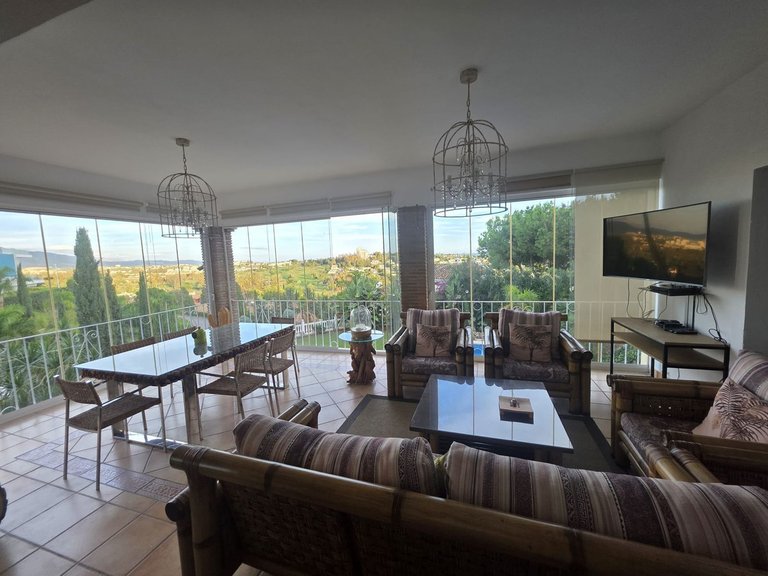 Villa for Sale in El Paraiso, Malaga 14