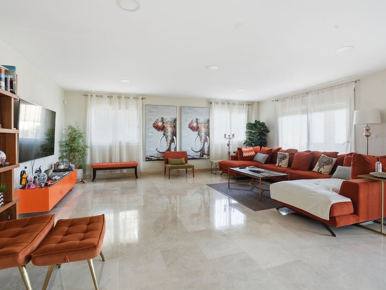 Villa for Sale in Benalmadena, Malaga 2