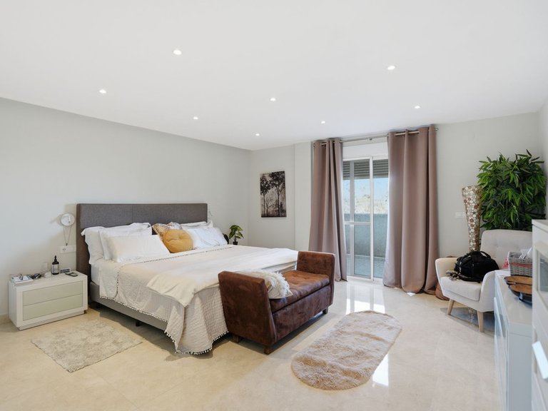 Villa for Sale in Benalmadena, Malaga 6