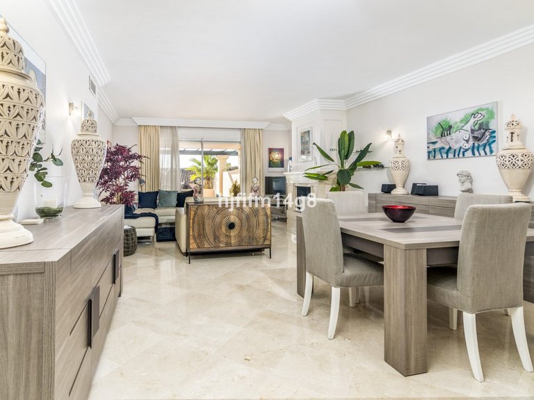 Apartment for Sale in Nueva Andalucía, Malaga 4