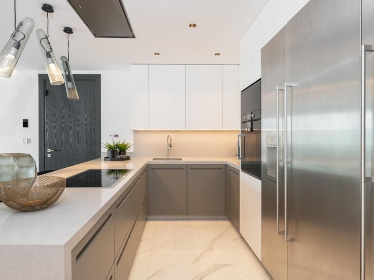 Apartment for Sale in Costa del Sol, Puerto Banús, Malaga 10