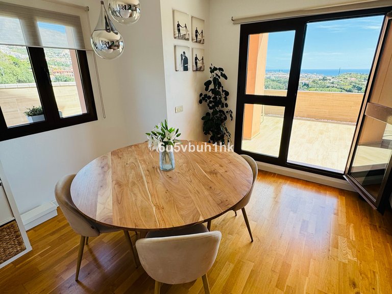 Villa for Sale in Benalmadena Pueblo, Malaga 10