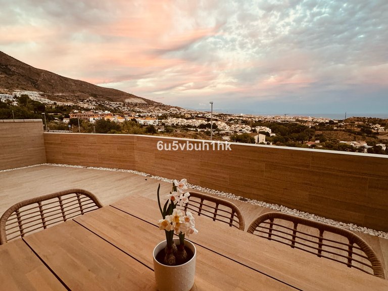 Villa for Sale in Benalmadena Pueblo, Malaga 16