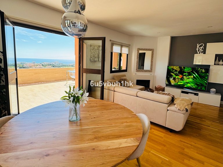 Villa for Sale in Benalmadena Pueblo, Malaga 2