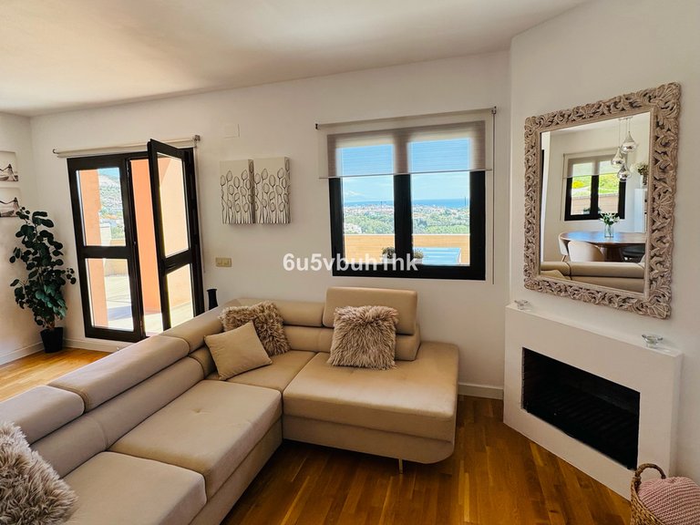 Villa for Sale in Benalmadena Pueblo, Malaga 3