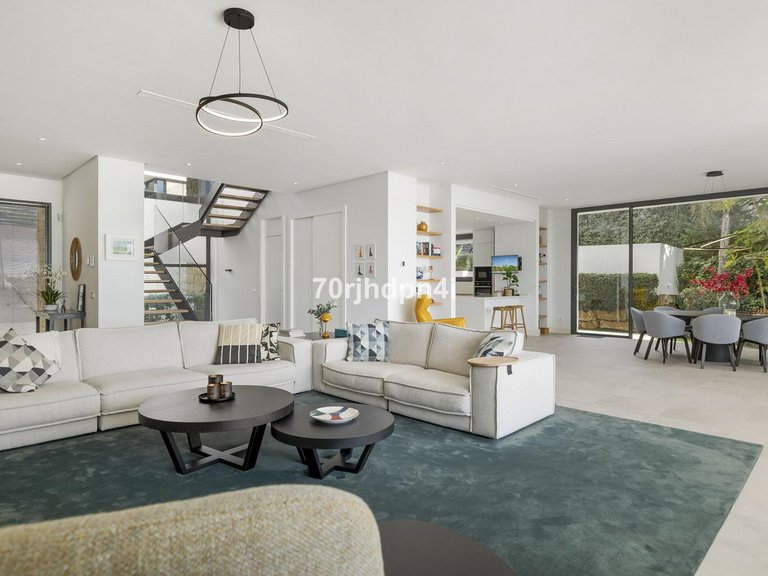 Villa for Sale in Marbella, Malaga 26