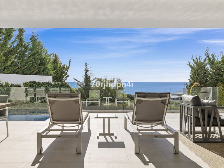 Villa for Sale in Marbella, Malaga 28