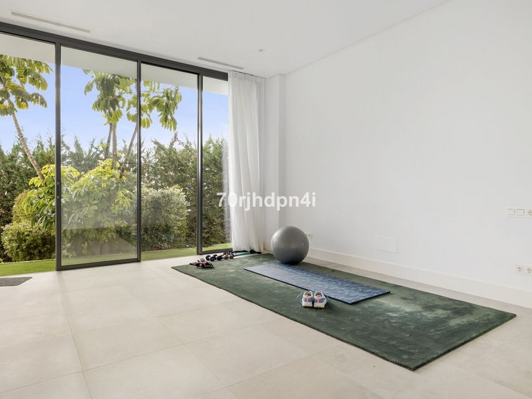 Villa for Sale in Marbella, Malaga 39