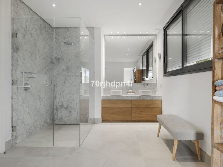 Villa for Sale in Marbella, Malaga 43