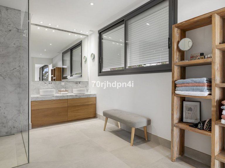 Villa for Sale in Marbella, Malaga 45