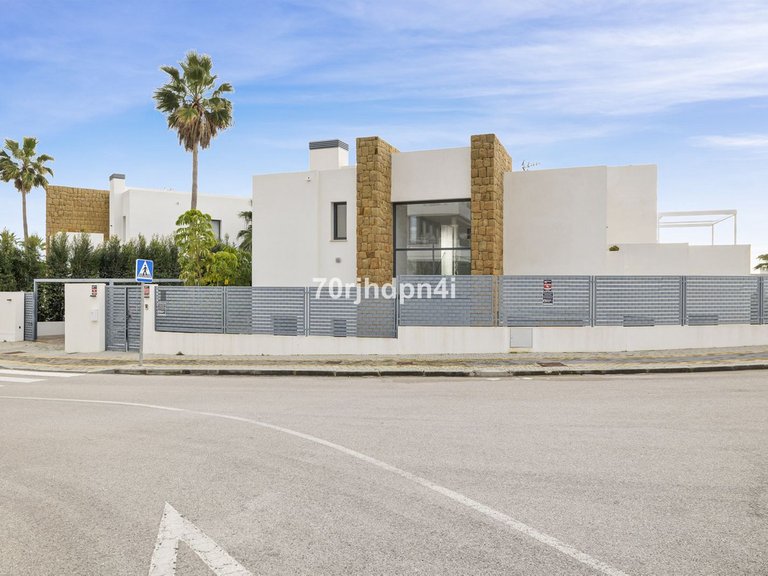 Villa for Sale in Marbella, Malaga 55