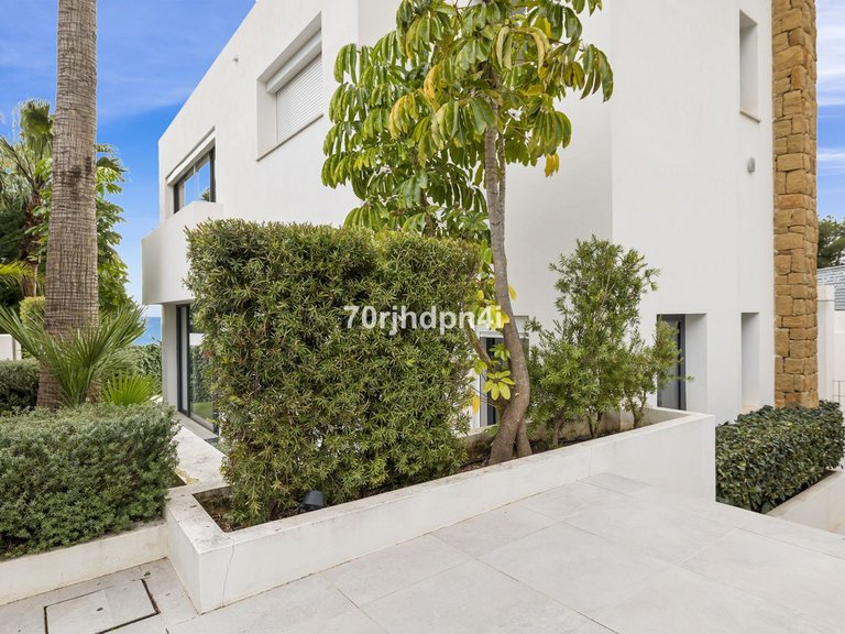 Villa for Sale in Marbella, Malaga 62