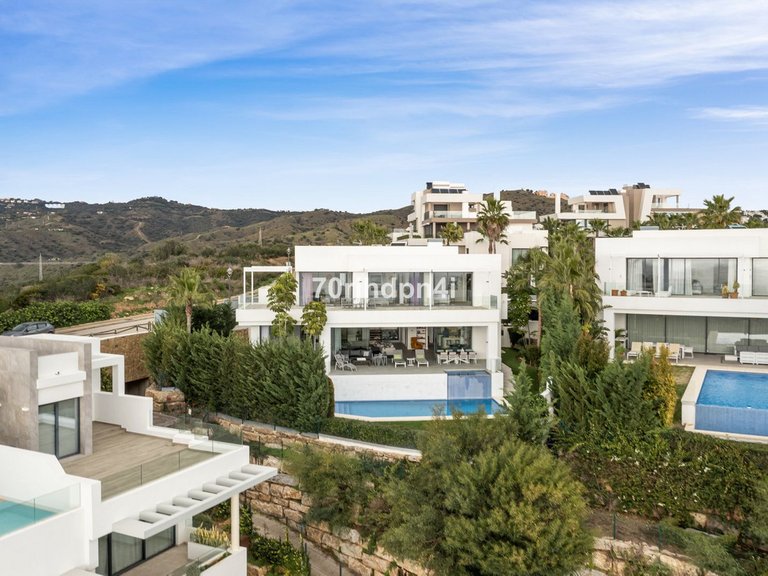 Villa for Sale in Marbella, Malaga 64