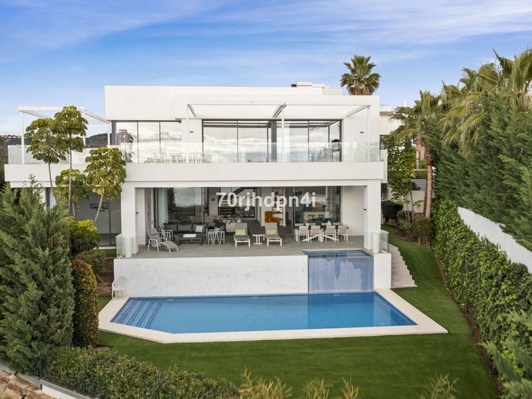 Villa for Sale in Marbella, Malaga 65