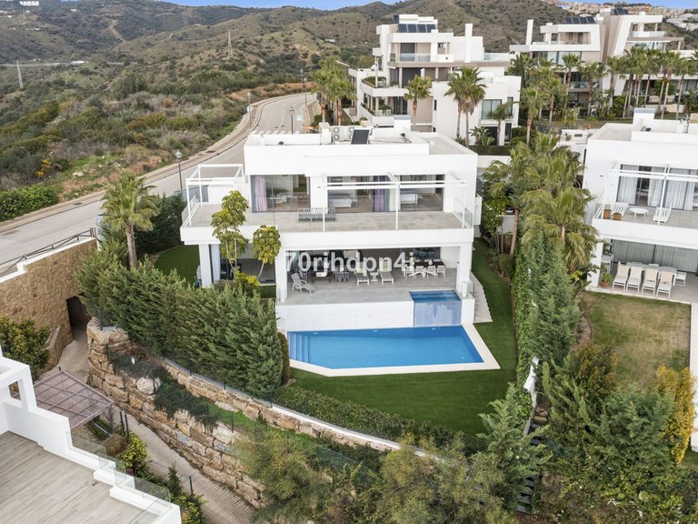 Villa for Sale in Marbella, Malaga 74