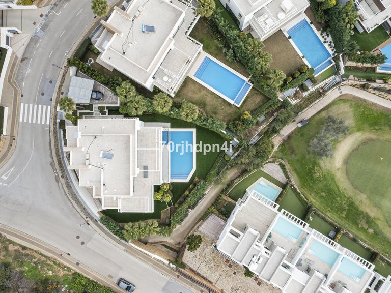 Villa for Sale in Marbella, Malaga 75