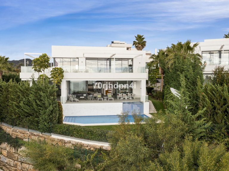 Villa for Sale in Marbella, Malaga 76