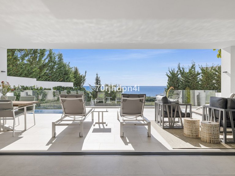 Villa for Sale in Marbella, Malaga 9