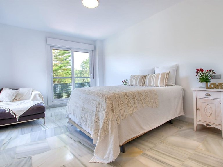 Villa for Sale in Benahavís, Malaga 12