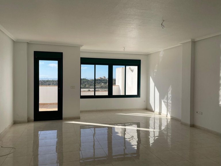 Apartment for Sale in Lomas De Campoamor, Alicante 3