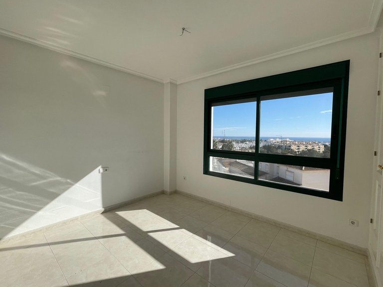 Apartment for Sale in Lomas De Campoamor, Alicante 7