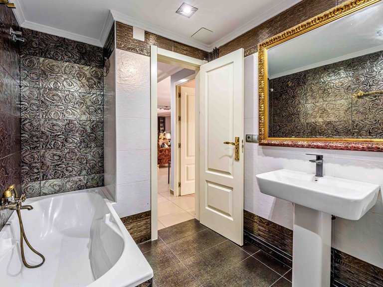Apartment for Sale in Centro Histórico, Malaga 18
