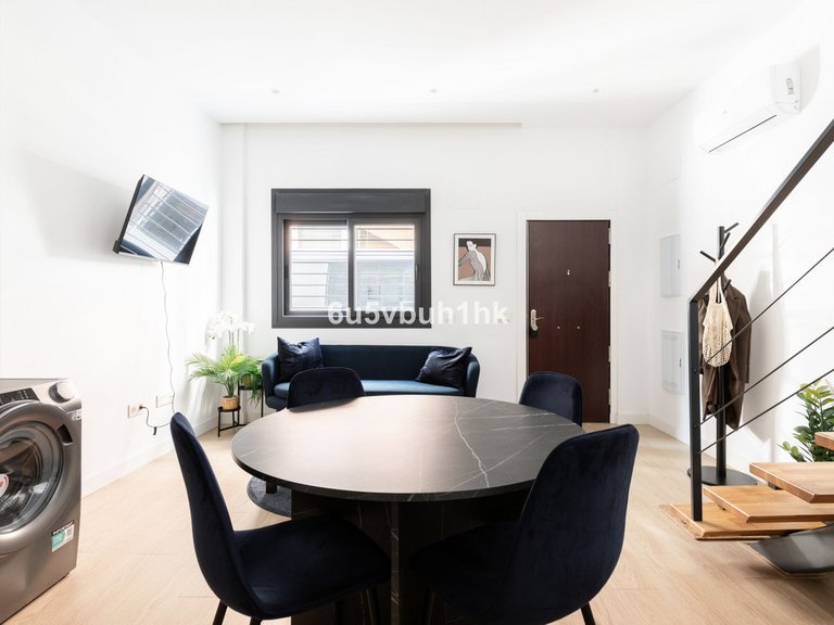 Villa for Sale in Málaga, Malaga 11