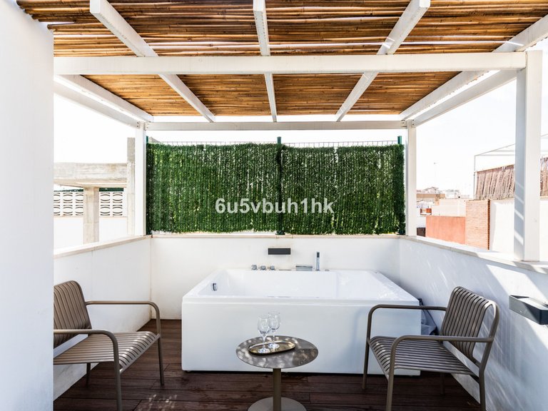 Villa for Sale in Málaga, Malaga 4