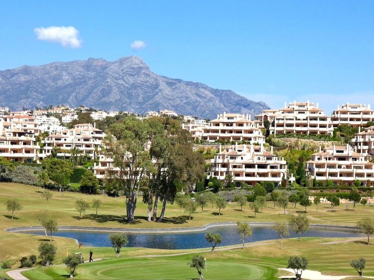 Apartment for Sale in Benahavís, Malaga 1