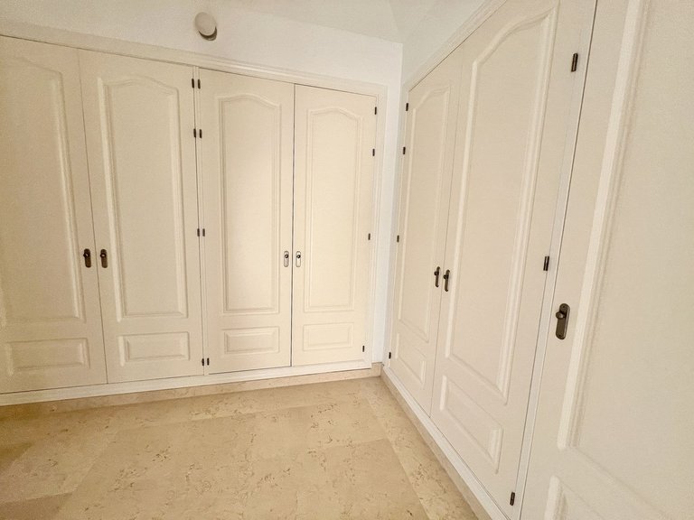 Apartment for Sale in Benahavís, Malaga 20