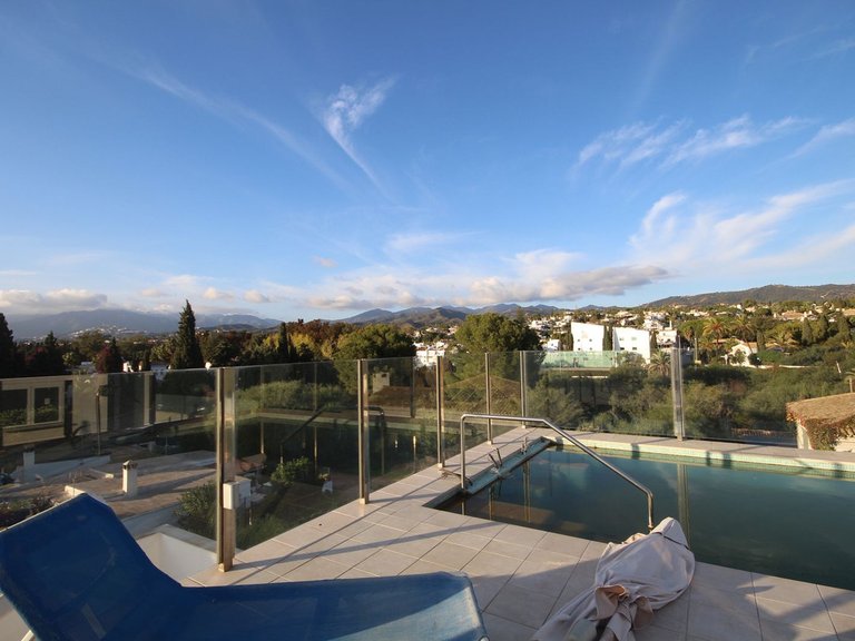 Villa for Sale in Elviria, Malaga 13