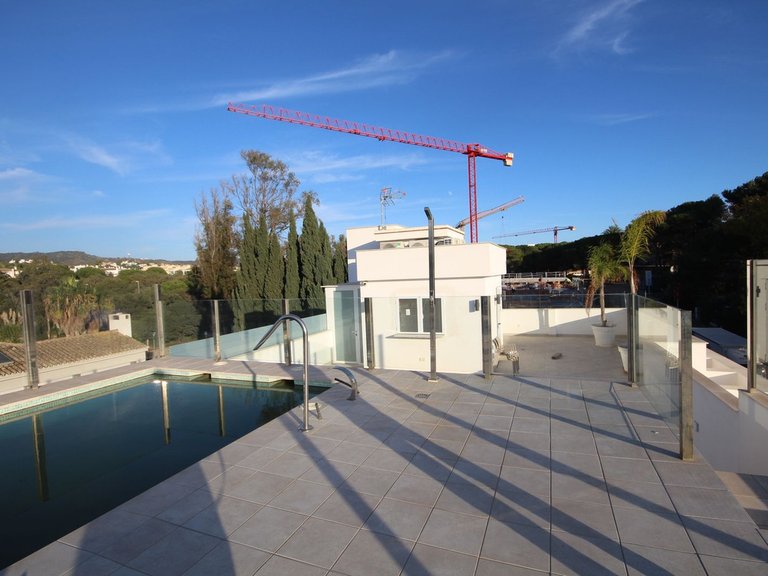 Villa for Sale in Elviria, Malaga 28