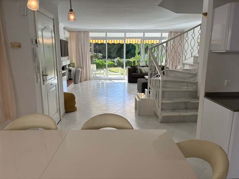 Villa for Sale in Miraflores, Malaga 14