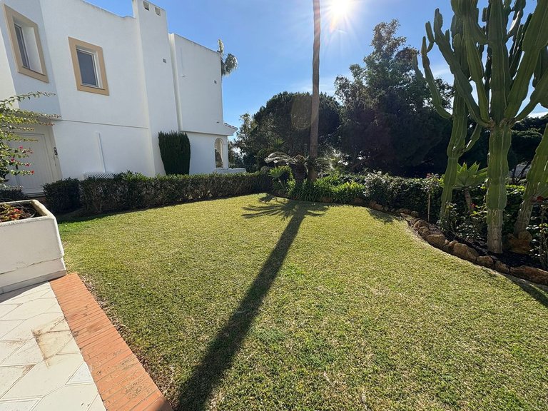 Villa for Sale in Miraflores, Malaga 3