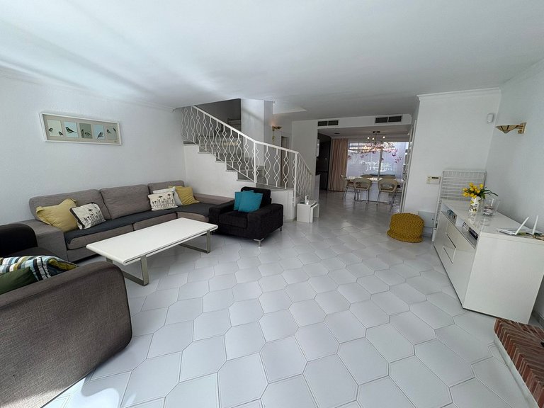 Villa for Sale in Miraflores, Malaga 6