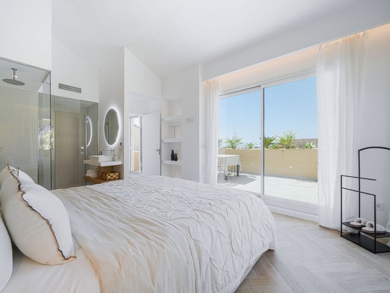 Apartment for Sale in Bel Air, Malaga 15