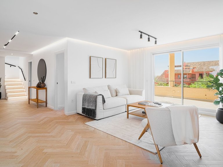 Apartment for Sale in Bel Air, Malaga 2