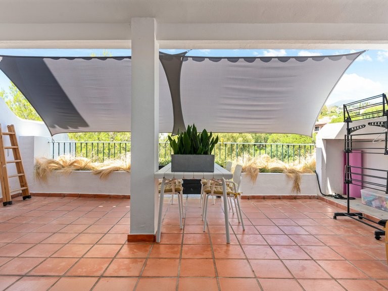 Villa for Sale in La Quinta, Malaga 10