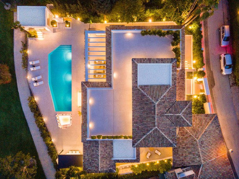 Villa for Sale in Nueva Andalucía, Malaga 38