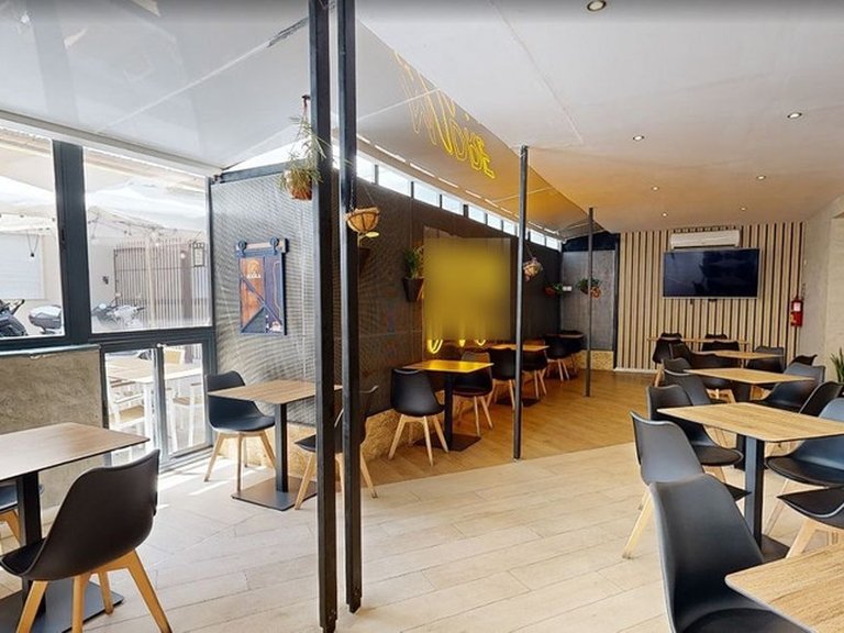 Commercial for Sale in Los Boliches, Malaga 1