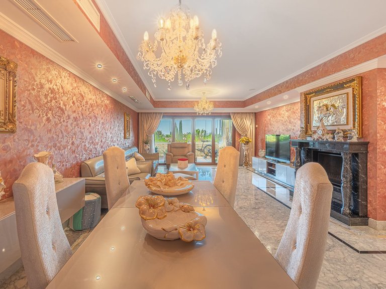 Apartment for Sale in The Golden Mile, Malaga 23