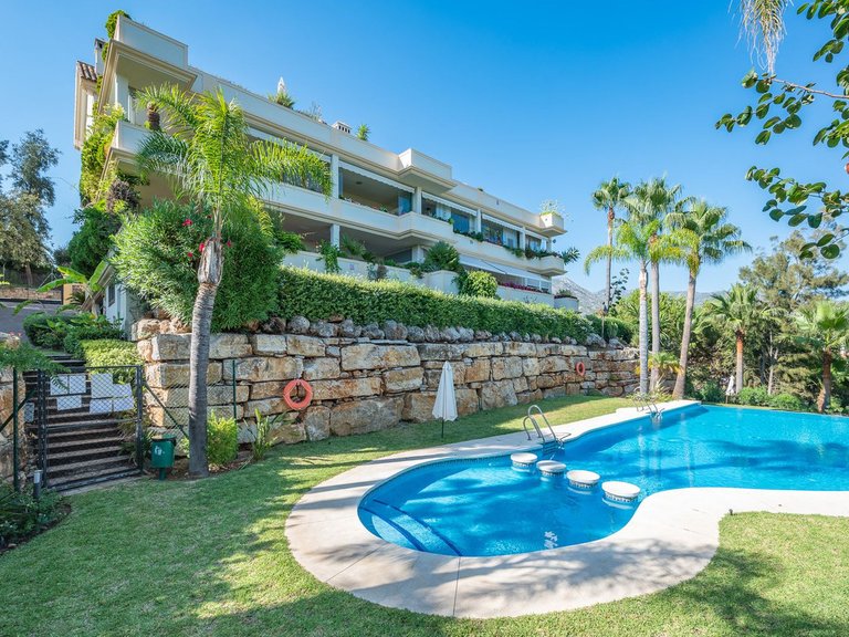 Apartment for Sale in The Golden Mile, Malaga 4
