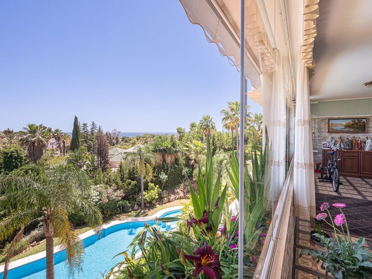 Apartment for Sale in The Golden Mile, Malaga 5