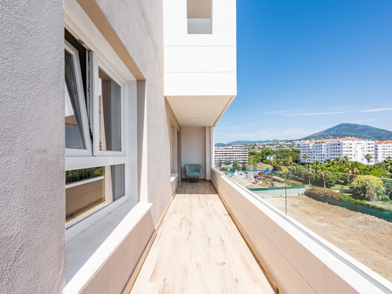 Apartment for Sale in Nueva Andalucía, Malaga 21
